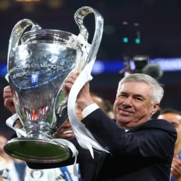 Carlo Ancelotti có bao nhiêu danh hiệu? “Bố già” bóng đá thế giới