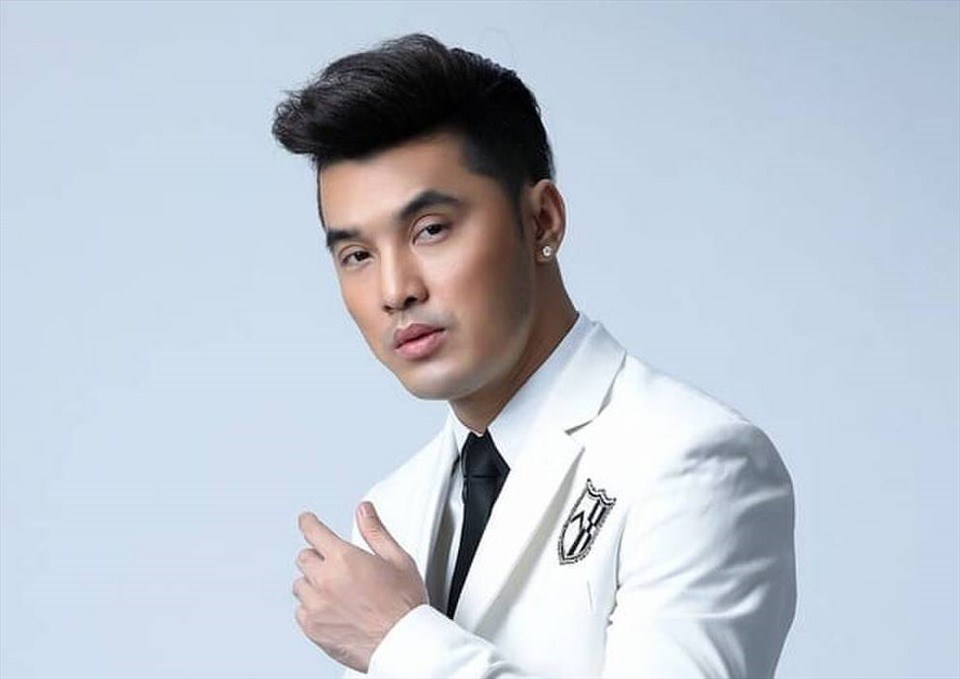 Ưng Hoàng Phúc sinh năm nào