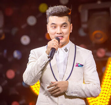 Ưng Hoàng Phúc sinh năm nào