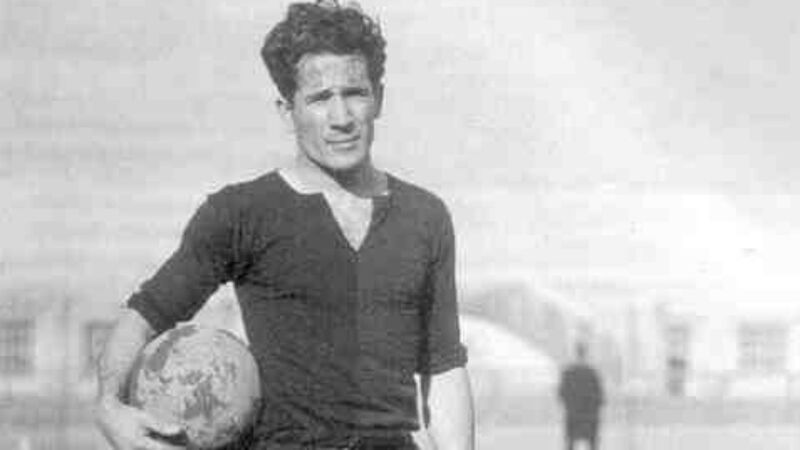 Manuel Rosas là cầu thủ trẻ thứ hai từng ghi bàn tại World Cup, lập thành tích ở kỳ World Cup 1930. 