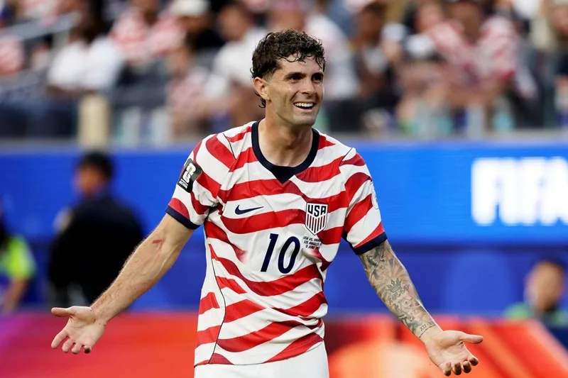 Christian Pulisic trong màu áo đội tuyển Mỹ.